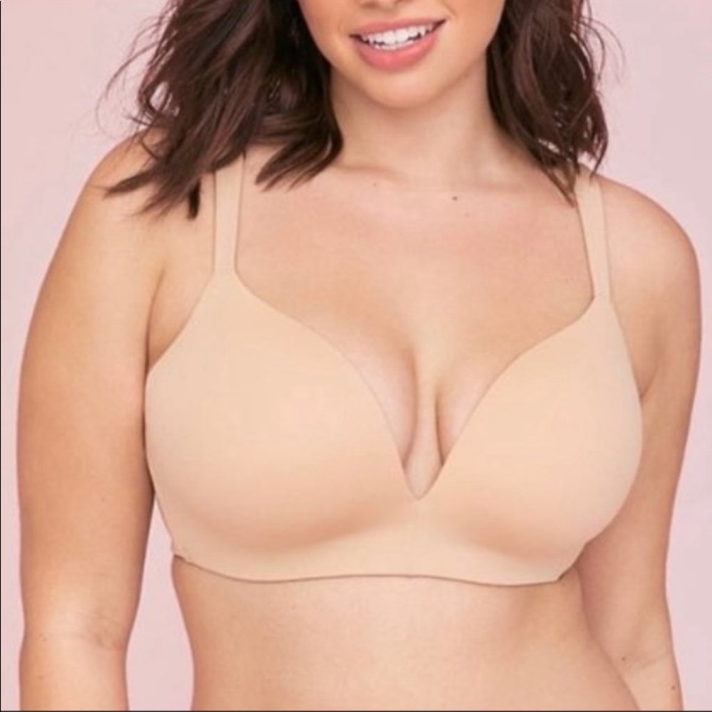 CACIQUE Simply Wire Free Plunge Bra 44C Nude